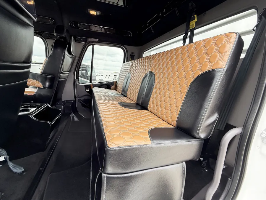 2023 Freightliner M2 112 Laredo Hauler | Photo 11 of 22