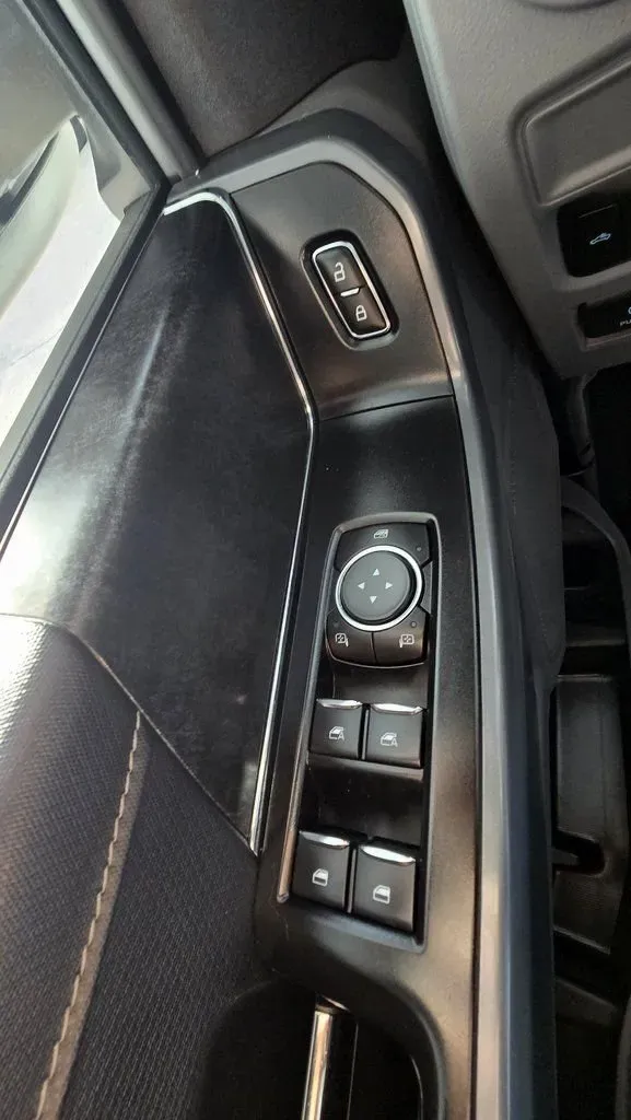 2023 Ford F-150 | Photo 14 of 24