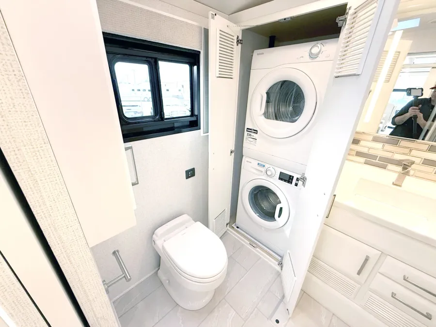 2026 Newmar New Aire 3547 | Photo 16 of 31