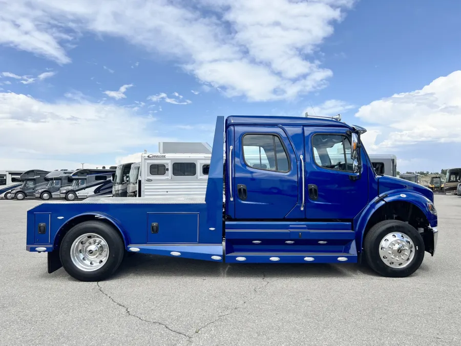 New 2025 Freightliner M2 106 Summit Hauler in Frederick, CO Hauler Truck