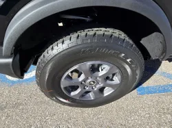 2025 Ford Bronco | Thumbnail Photo 9 of 28