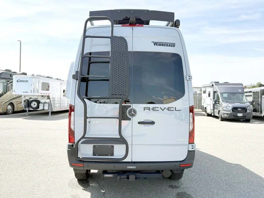 2026 Winnebago Revel 44E | Photo 14 of 19