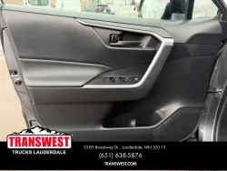 2021 Toyota RAV4 LE | Thumbnail Photo 15 of 23