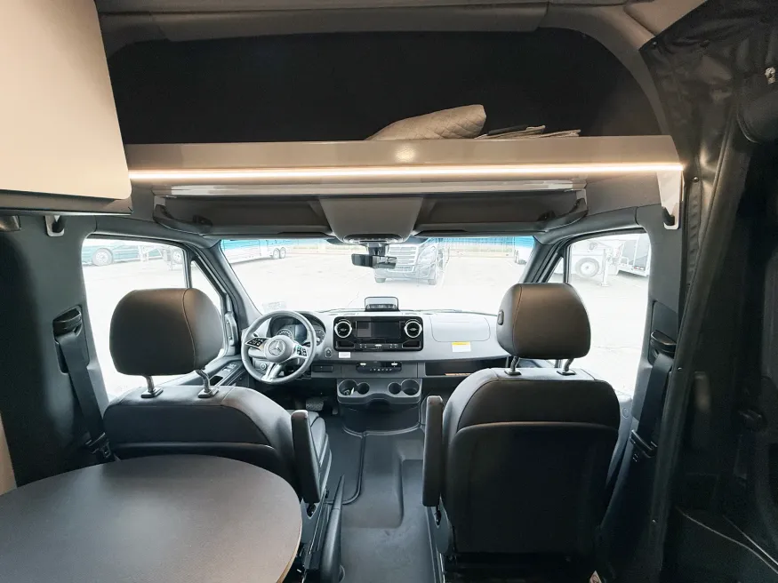 2027 Winnebago Revel Sport 44N | Photo 7 of 20