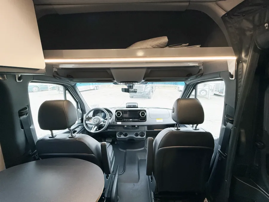 2027 Winnebago Revel Sport 44N | Photo 7 of 20