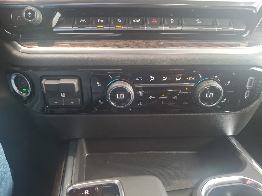 2026 Chevrolet Silverado 1500 LT Trail Boss | Photo 16 of 19