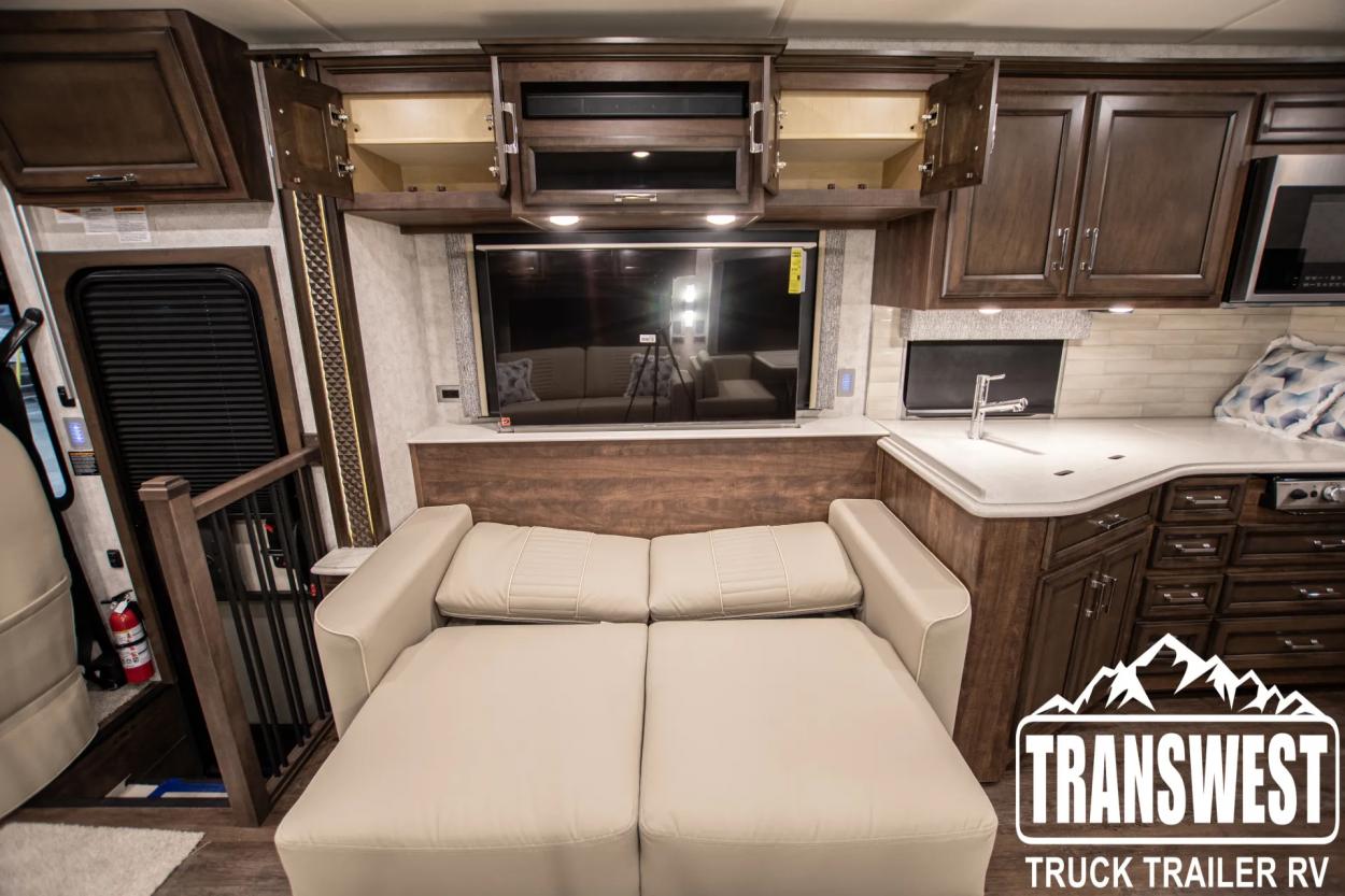 2024 Newmar Bay Star 3626 | Photo 11 of 45