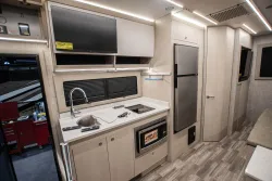 2026 Tiffin Wayfarer 25XPW | Thumbnail Photo 12 of 17