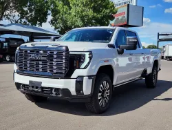 2025 GMC Sierra 3500HD Denali Ultimate | Thumbnail Photo 3 of 29