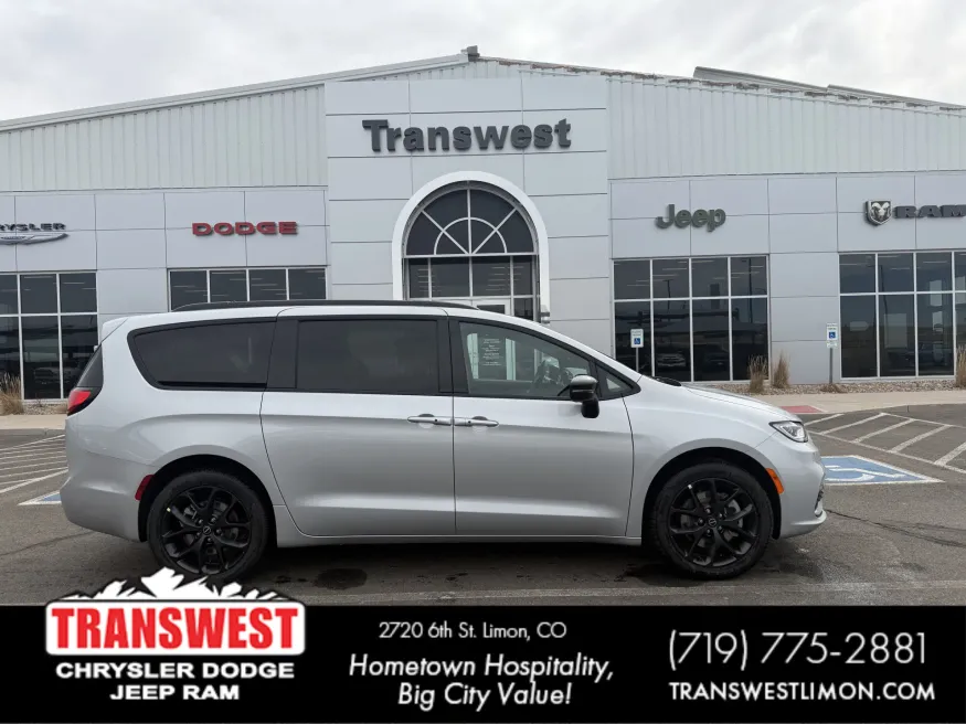 2026 Chrysler Pacifica Select | Photo 18 of 18