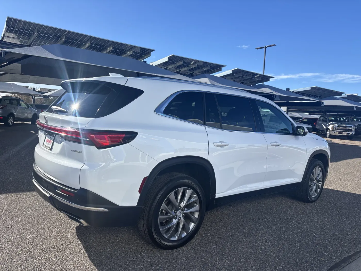 2025 Buick Enclave Preferred | Photo 4 of 24