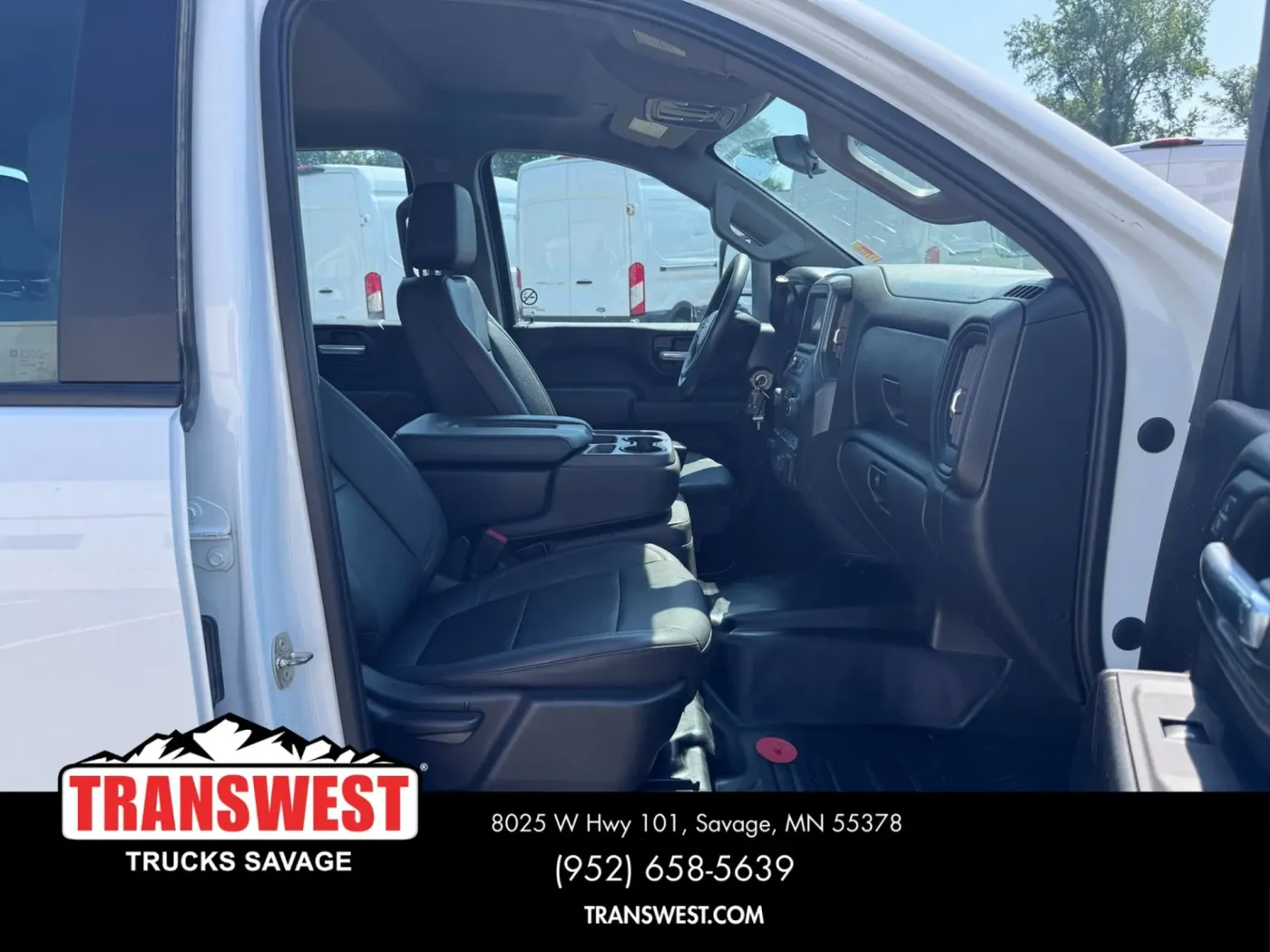 2023 Chevrolet 3500 | Photo 2 of 18