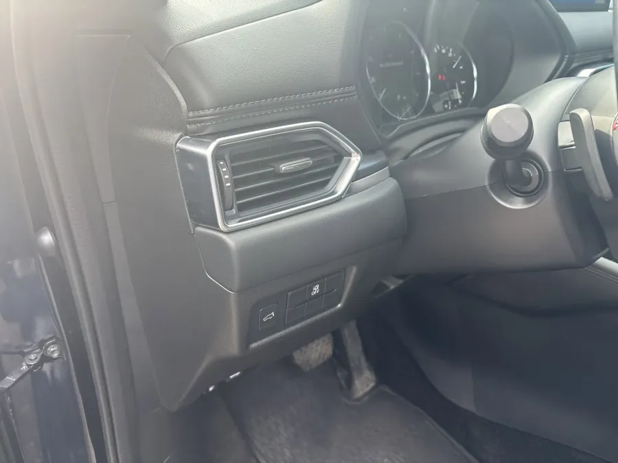 2023 Mazda CX-5 2.5 Turbo | Photo 12 of 21