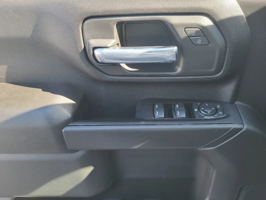 2026 GMC Sierra 2500HD Pro | Photo 21 of 30