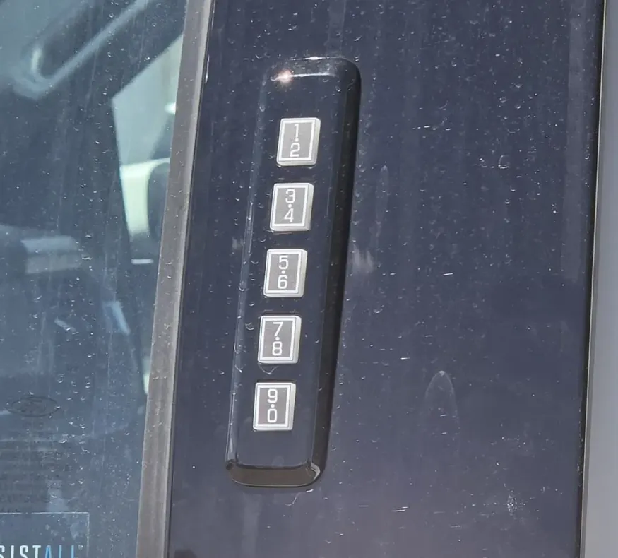 2026 Ford F-150 | Photo 15 of 35