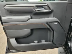 2025 GMC Sierra 2500HD AT4 | Thumbnail Photo 5 of 32