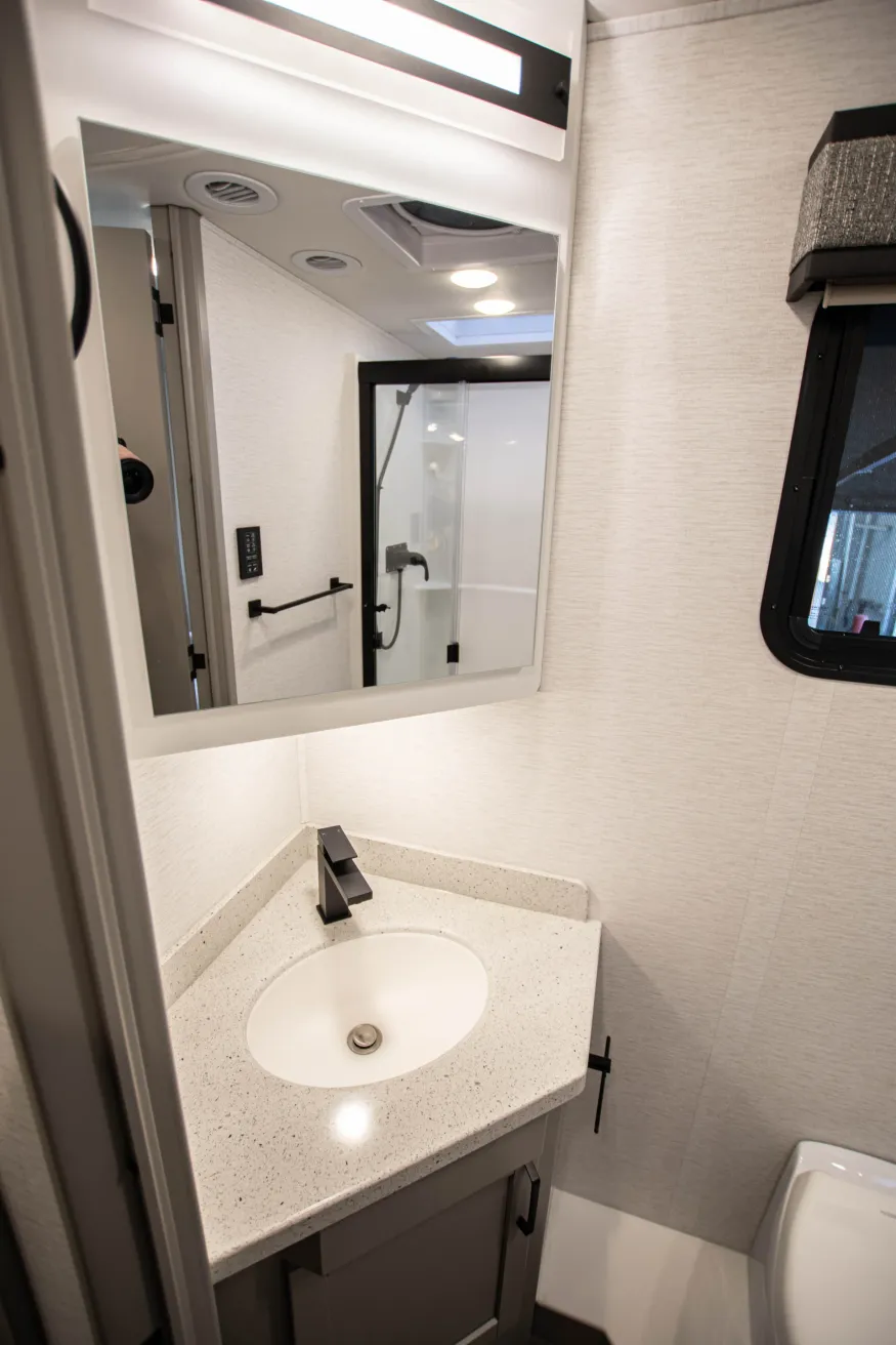 2026 Renegade Veracruz 32VDS | Photo 16 of 16