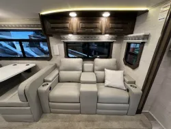 2022 Entegra Accolade 37M | Thumbnail Photo 9 of 19