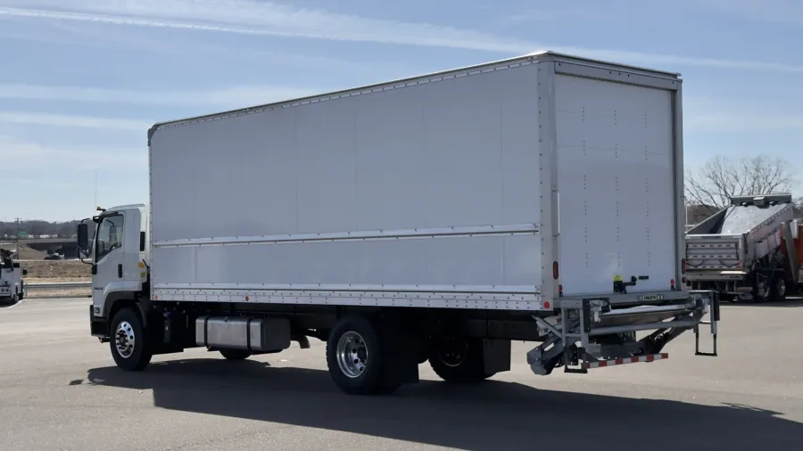 2025 Isuzu FTR | Photo 5 of 22