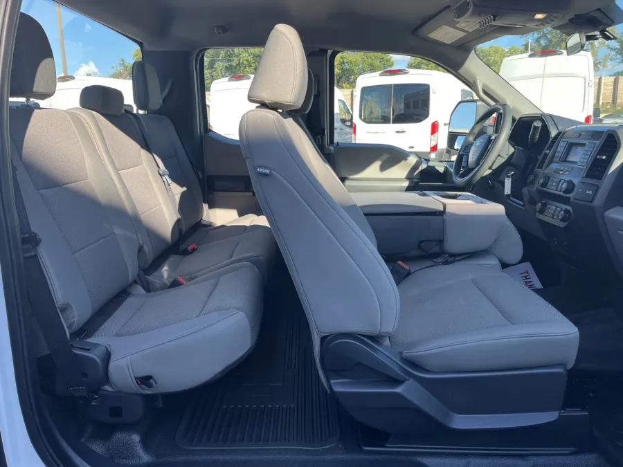 2022 Ford F250 | Photo 9 of 21