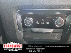 2025 Chevrolet Suburban Z71 | Thumbnail Photo 30 of 32