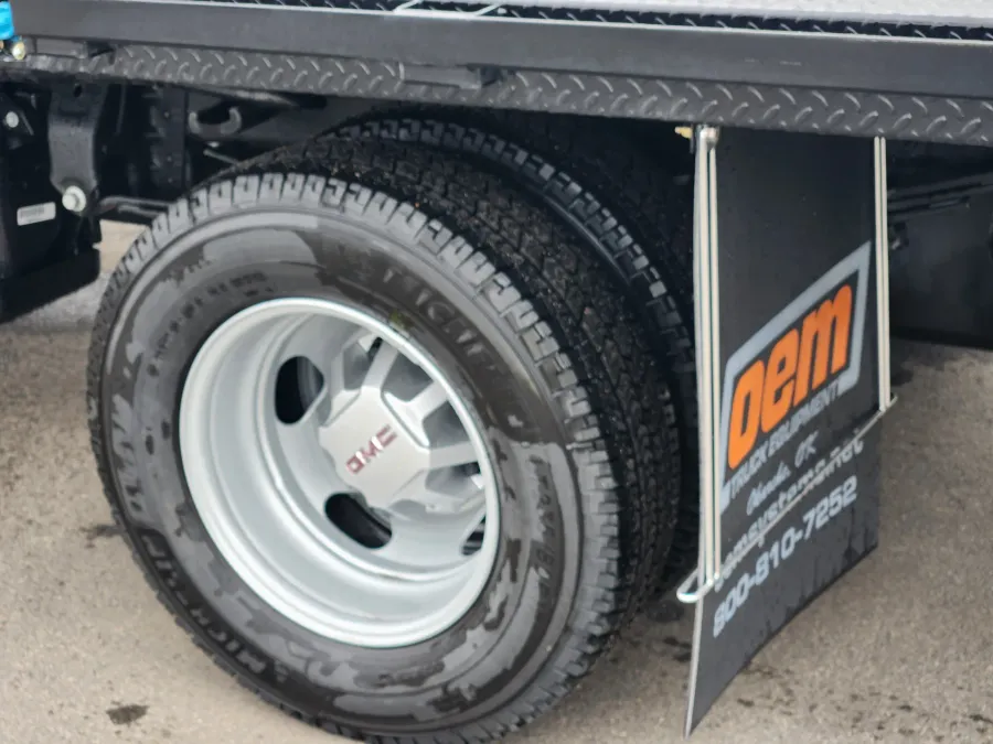 2026 GMC Sierra 3500HD CC Pro | Photo 19 of 21