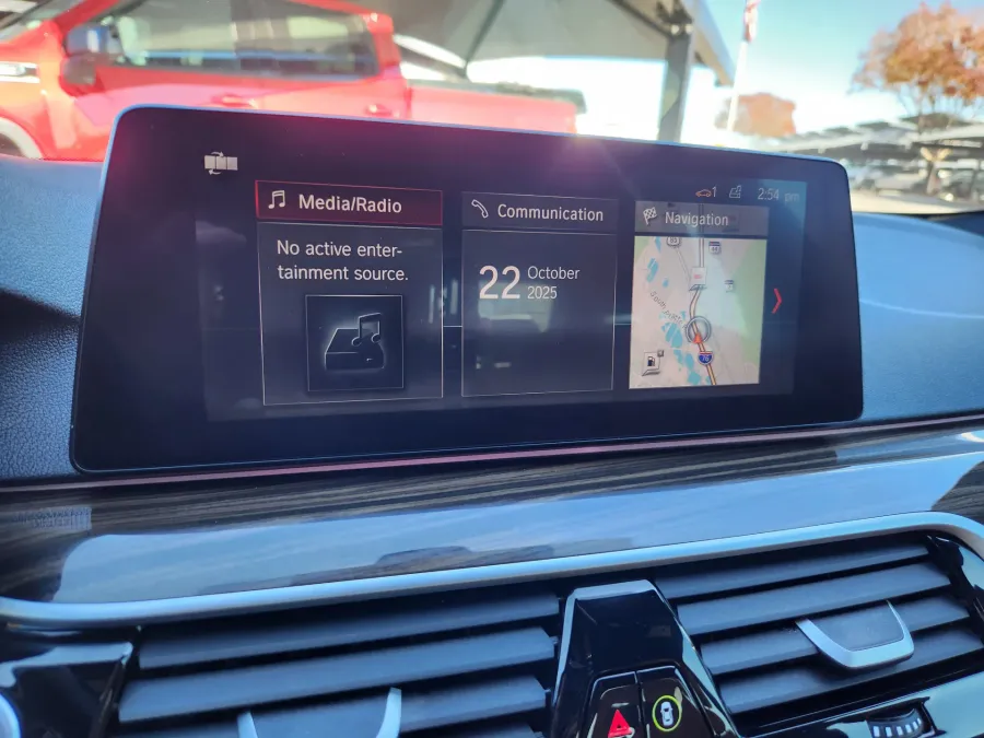 2019 BMW 5 Series 530i xDrive | Photo 24 of 29