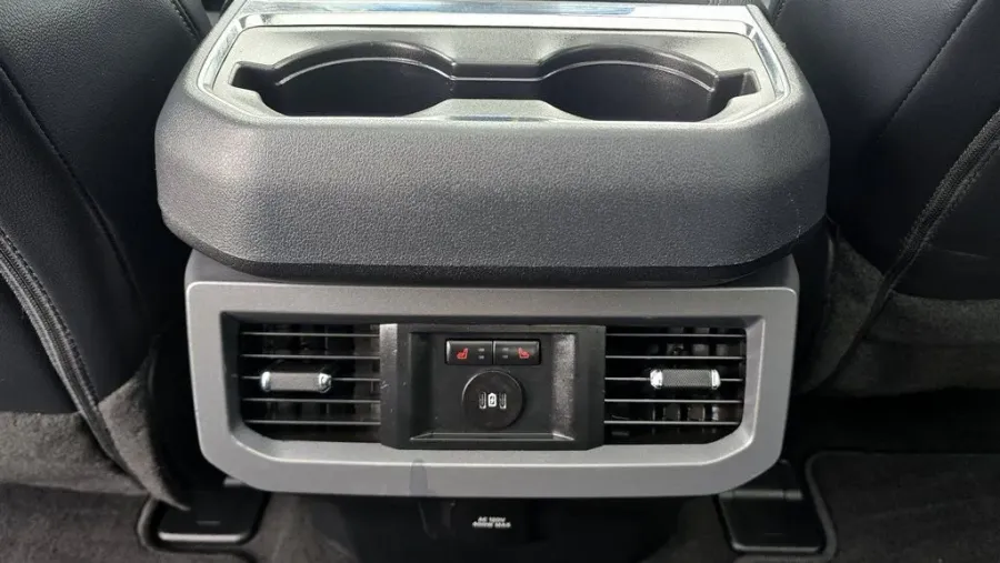 2025 Ford F-250 | Photo 30 of 31