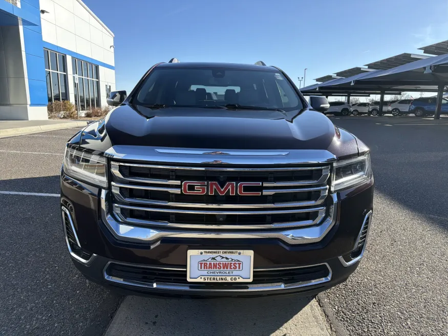 2021 GMC Acadia SLT | Photo 7 of 24