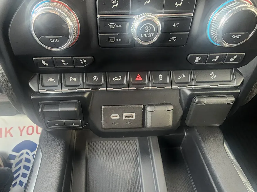 2020 GMC Sierra 1500 AT4 | Photo 19 of 28