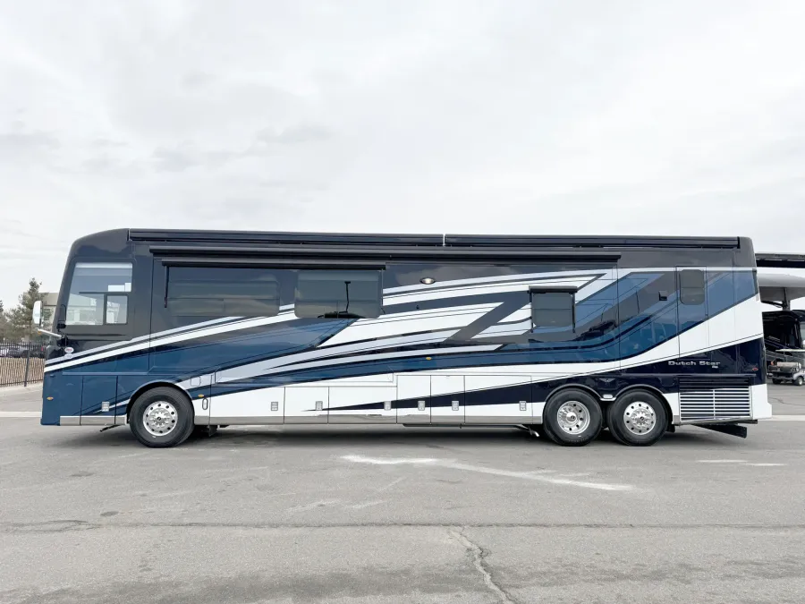2026 Newmar Dutch Star 4325 | Photo 22 of 32