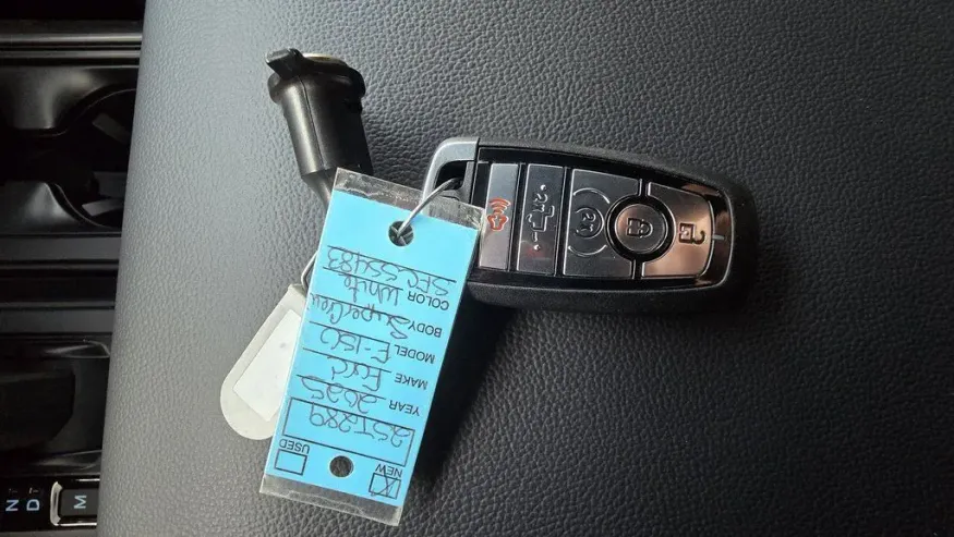 2025 Ford F-150 | Photo 24 of 30