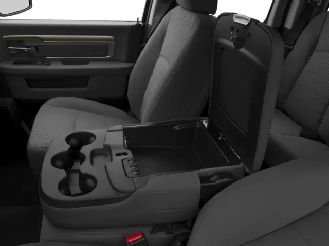 2016 RAM 1500 | Photo 11 of 13