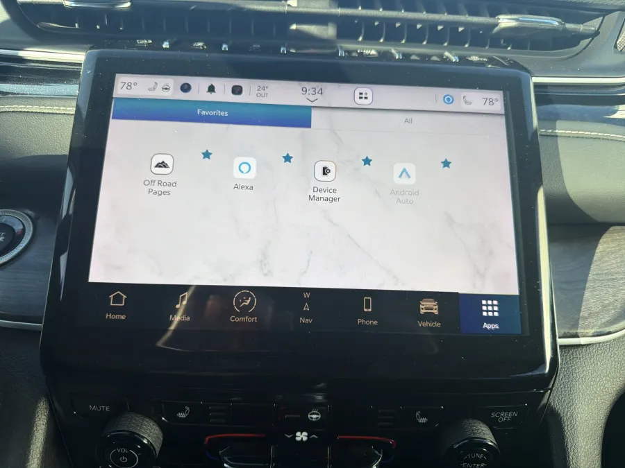 2023 Jeep Grand Cherokee L Limited | Photo 18 of 23