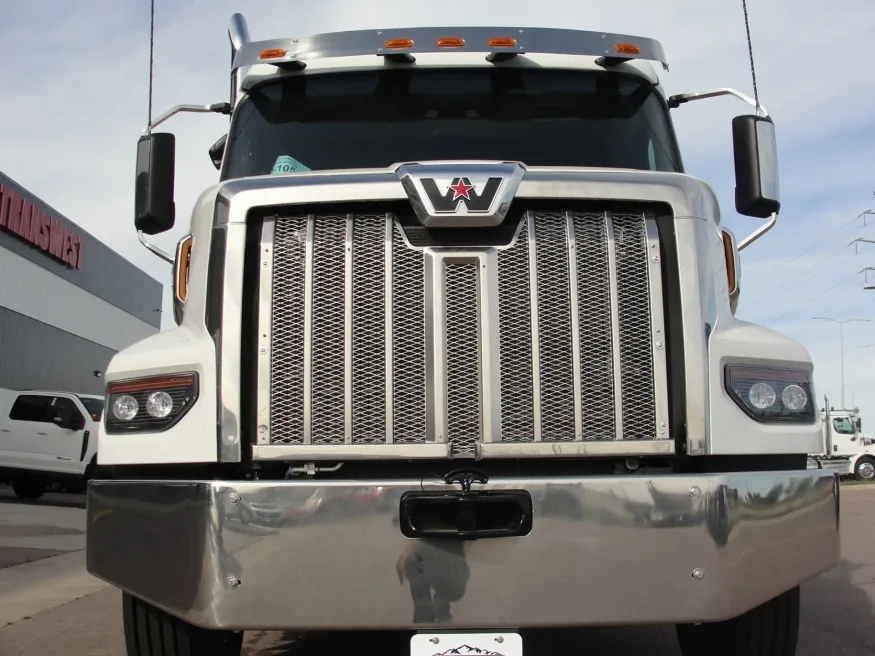 2026 Western Star 47X | Photo 5 of 13