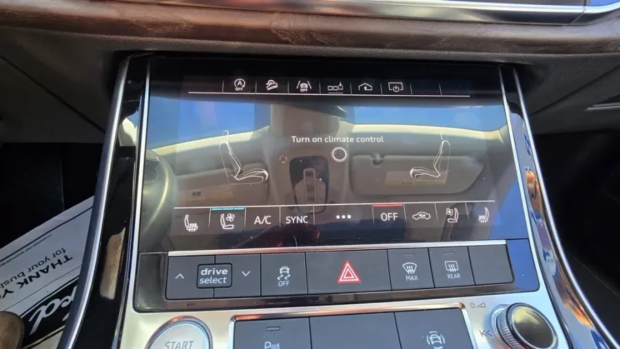 2019 Audi Q8 | Photo 19 of 29