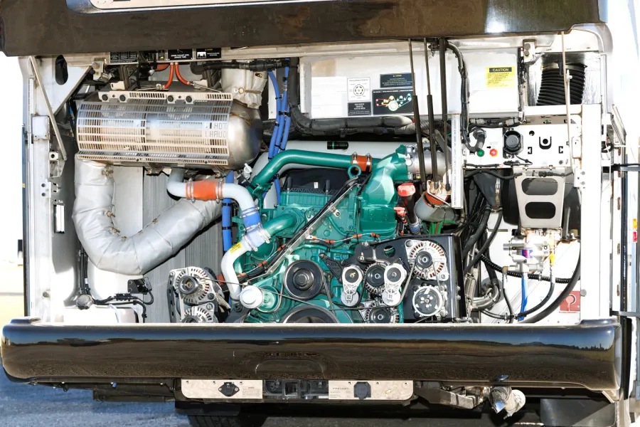 2026 Emerald Prevost H3-45 Triple Slide | Photo 23 of 29