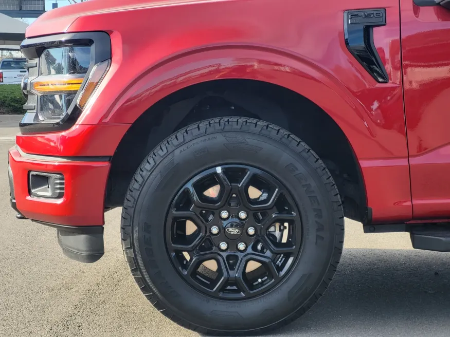 2024 Ford F-150 XLT | Photo 8 of 24