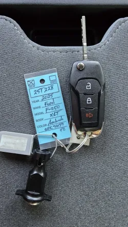 2025 Ford Super Duty F-250 | Thumbnail Photo 21 of 26