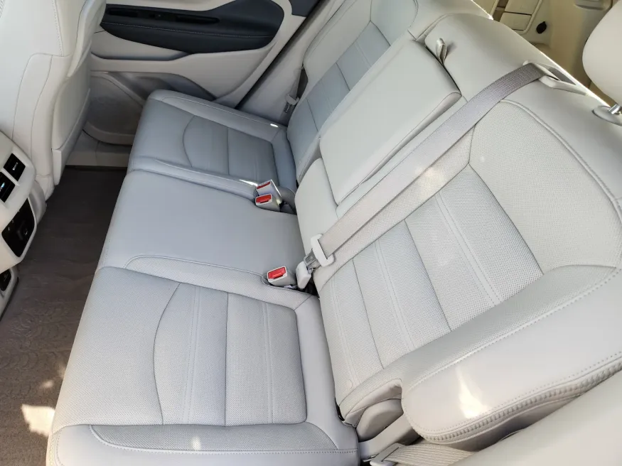 2023 GMC Terrain Denali | Photo 17 of 21