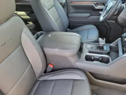 2026 GMC Sierra 1500 Denali | Thumbnail Photo 12 of 26