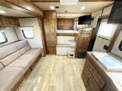 2021 Logan Coach Select 812 3HLQ | Thumbnail Photo 4 of 27