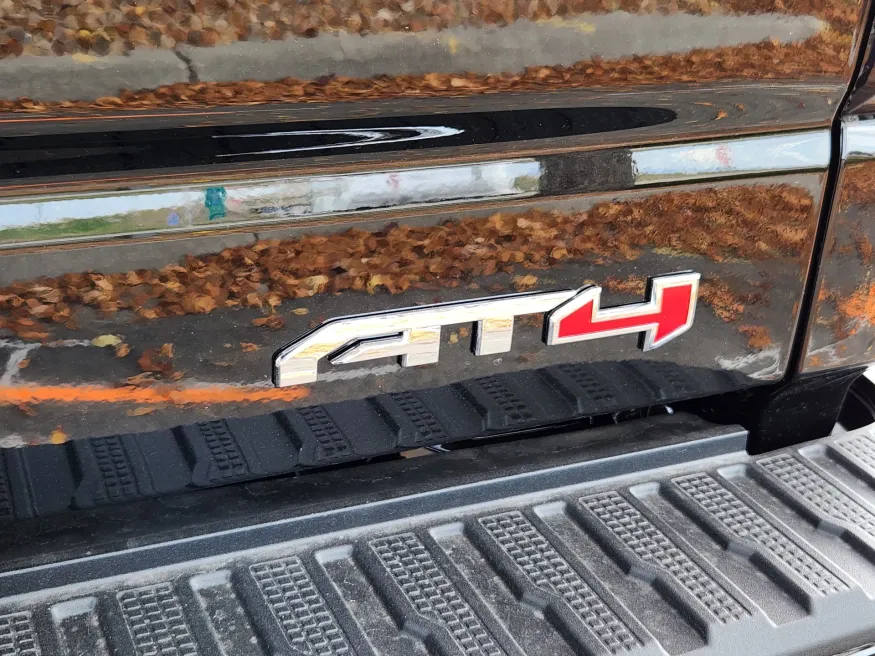 2026 GMC Sierra 1500 AT4 | Photo 14 of 31