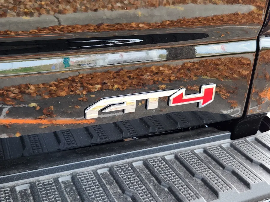 2026 GMC Sierra 1500 AT4 | Photo 14 of 31