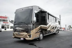 2019 Newmar Dutch Star 4369 | Thumbnail Photo 9 of 31