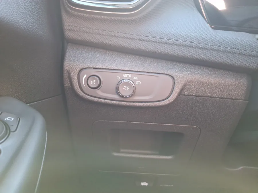 2026 Chevrolet Trailblazer LT | Photo 14 of 19