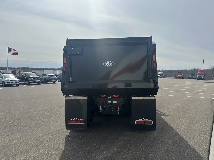 2027 Western Star 47X | Photo 6 of 15