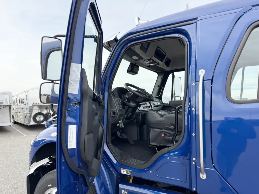 2025 Freightliner M2 106 Plus Summit Hauler | Photo 4 of 24