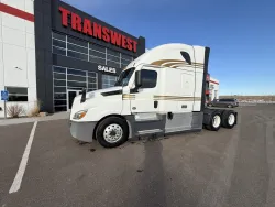 2022 Freightliner Cascadia | Thumbnail Photo 1 of 14