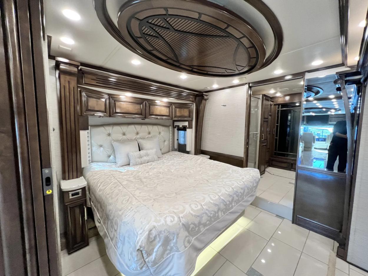 2019 Newmar London Aire 4543 | Photo 14 of 34